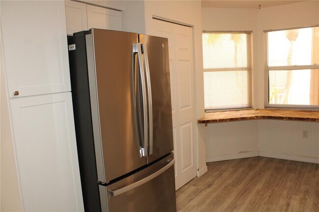 Building Photo - 2602 Waterford Way