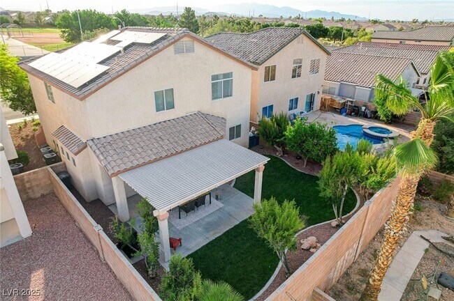 Building Photo - 10988 Salernes St