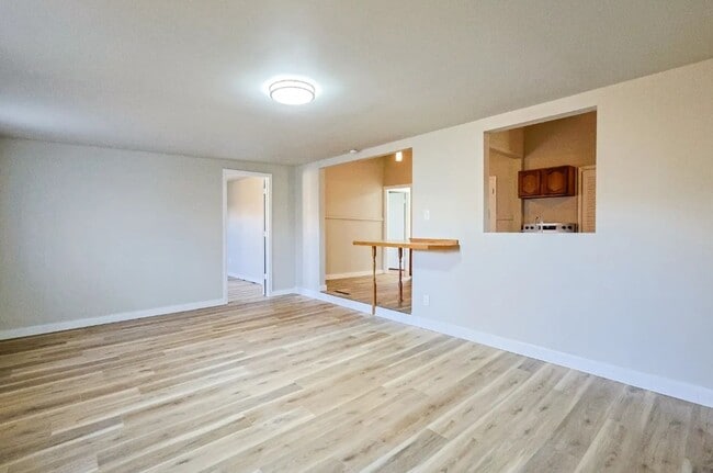 Building Photo - 3713 Woodlawn Terrace