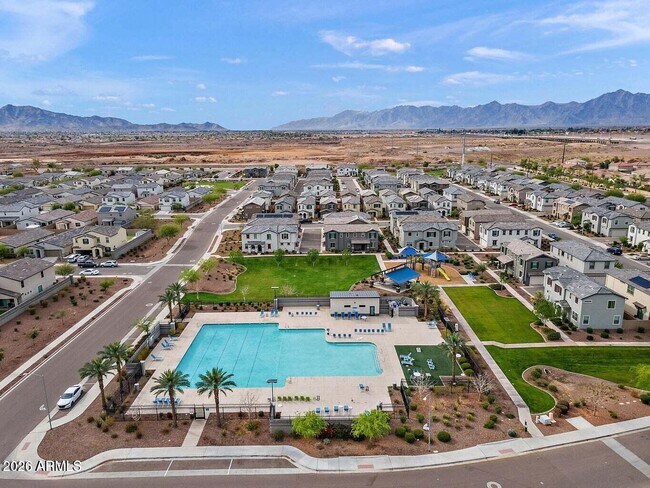 Building Photo - 5819 W Pueblo Ave