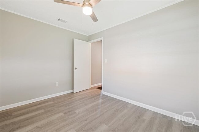 Building Photo - 2111 Hawthorne St