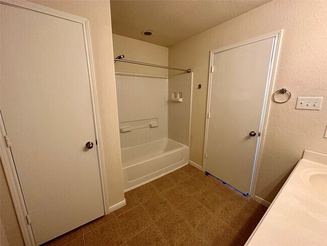 Building Photo - 2738 Mustang Hill Ln