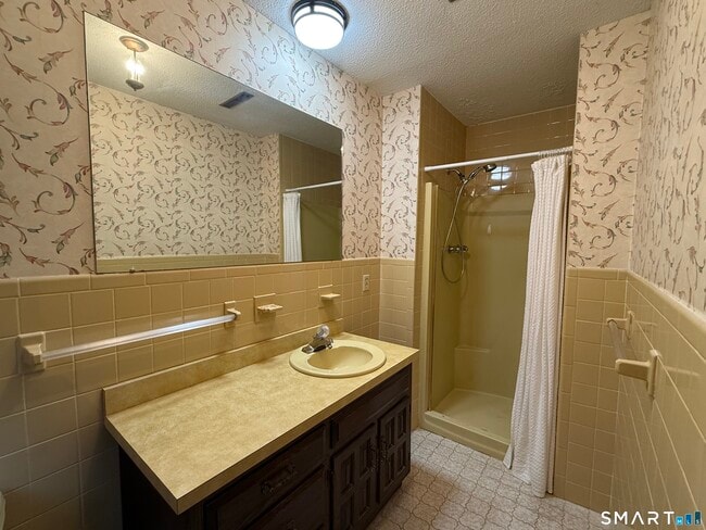 Building Photo - 50 Emmett Ave