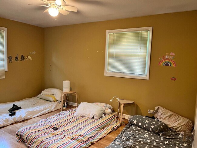 Building Photo - 236 Wellesley Ct