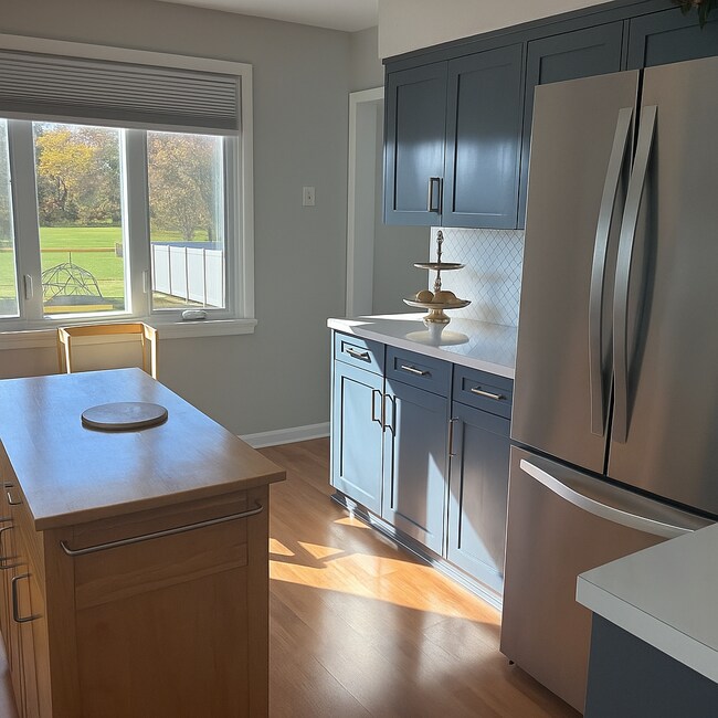 Building Photo - 19 Rose Ave