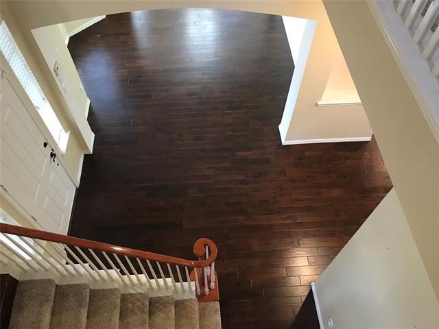 Building Photo - 2042 Fox Glen Dr