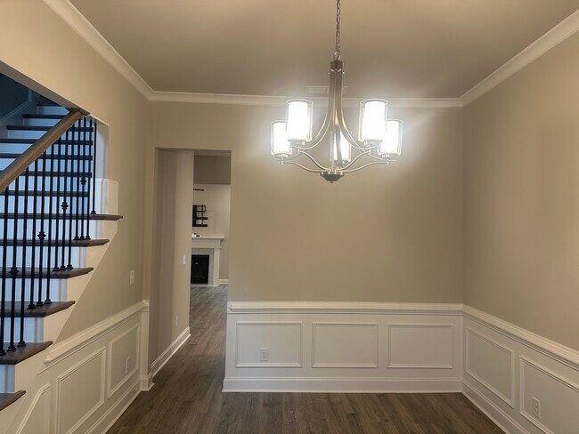 Building Photo - 1519 Windward Dr