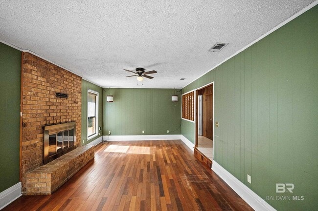 Building Photo - 34046 Widell Ave