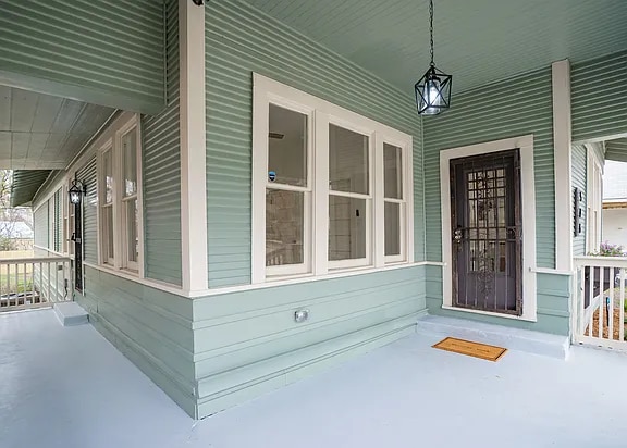 Building Photo - 506 E Evergreen St