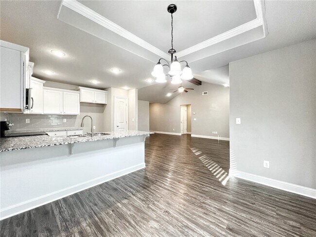 Building Photo - 1721 Charismatic Dr