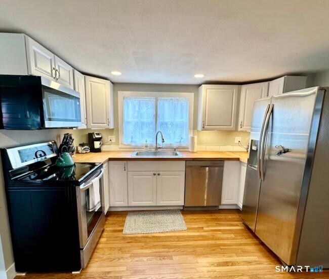 Building Photo - 55 Shewville Rd