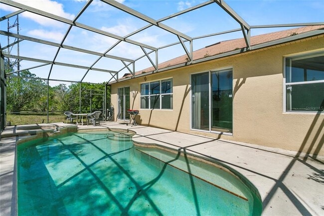 Building Photo - 217 Sand Ridge Dr