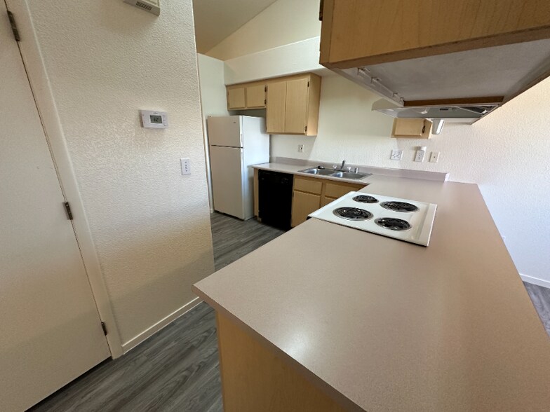 Building Photo - 811 Avenue A