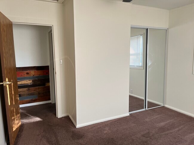 Building Photo - 1508 Scott St