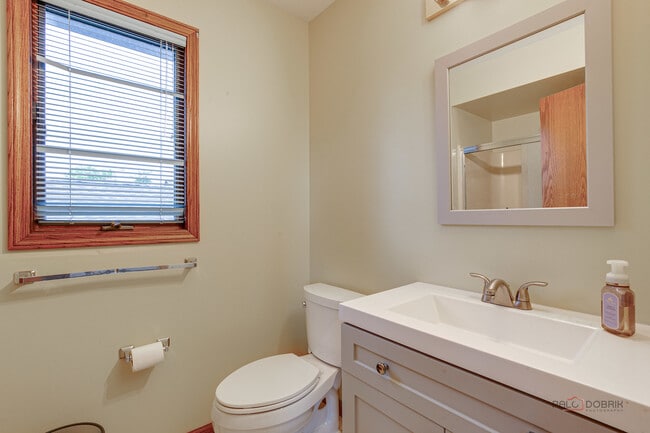 Building Photo - 1613 Pebble Beach Dr