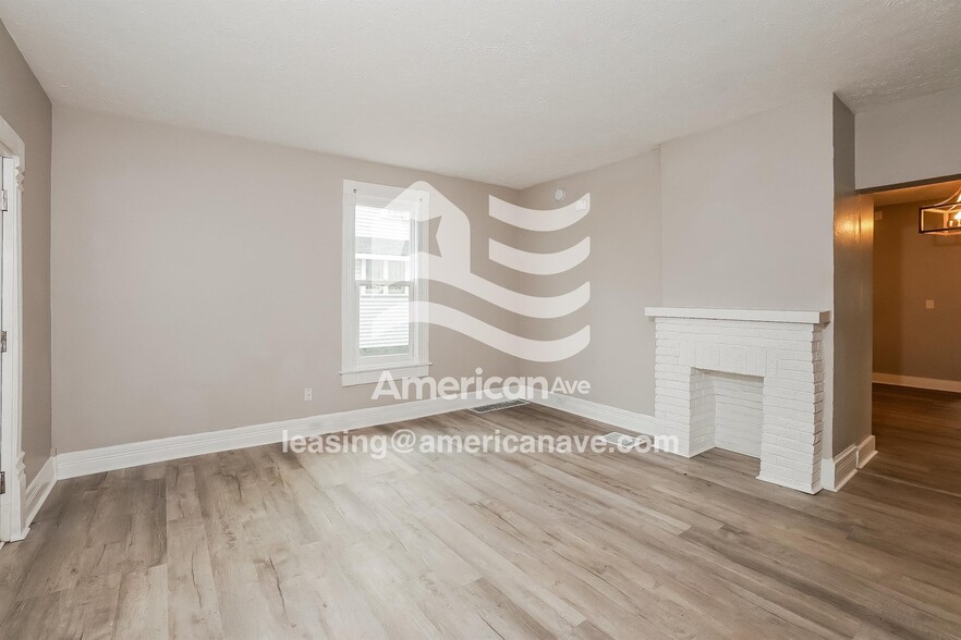 Building Photo - 902 Bye St