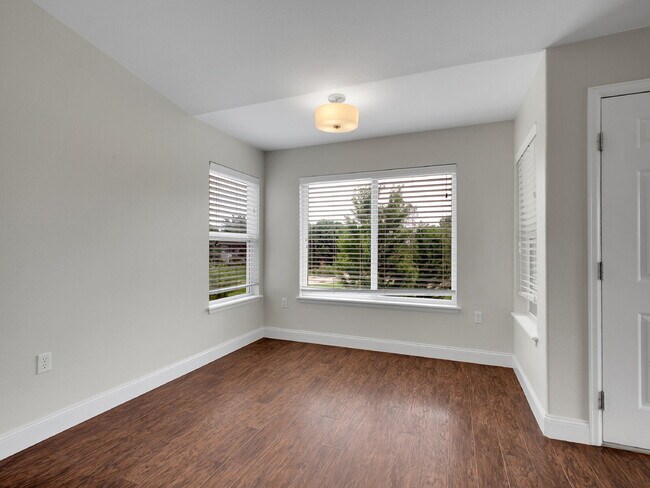 Building Photo - $2,395.00 - 3 Bedrooms, 2Bathrooms, Condo ...