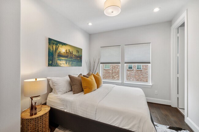 Building Photo - 2711 Stelter Pl