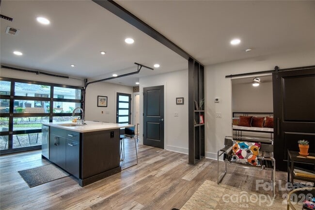 Building Photo - 3945 Rockfern Rd