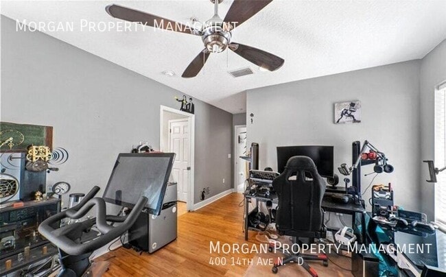 Building Photo - 400 14th Ave N