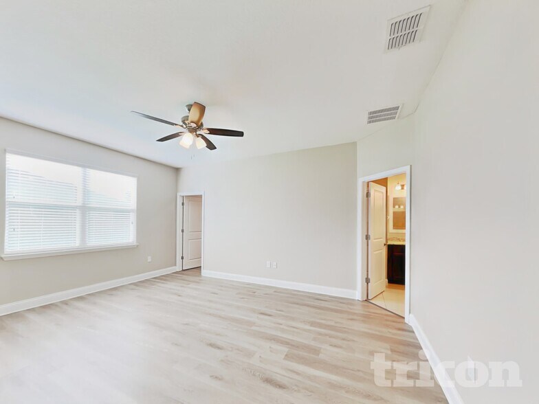 Building Photo - 3932 Island Green Way