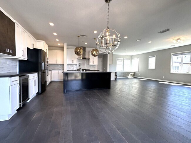 Building Photo - Civita/Apex – Luxury 3BR 3.5BA, Valley Vie...