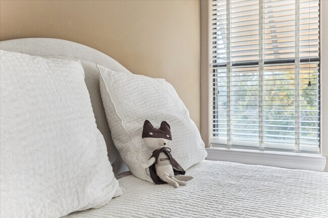 Building Photo - 3515 Yupon St