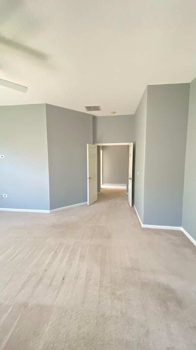 Building Photo - 9814 Shepard Pl