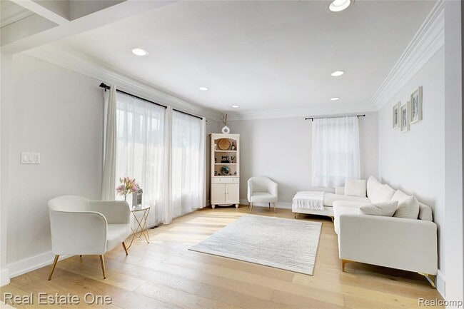 Building Photo - 8126 Dale St