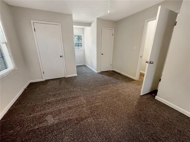 Building Photo - 4125 Maple Ferry Dr
