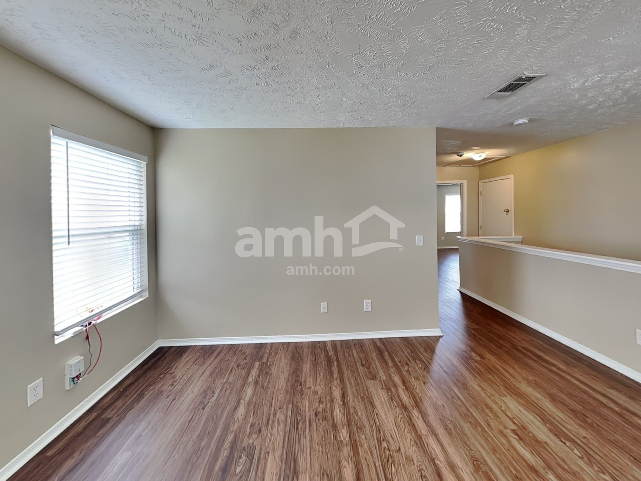 Building Photo - 1215 Lasalle Dr