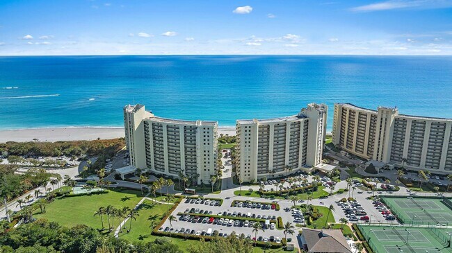 Building Photo - 400 Ocean Trail Way