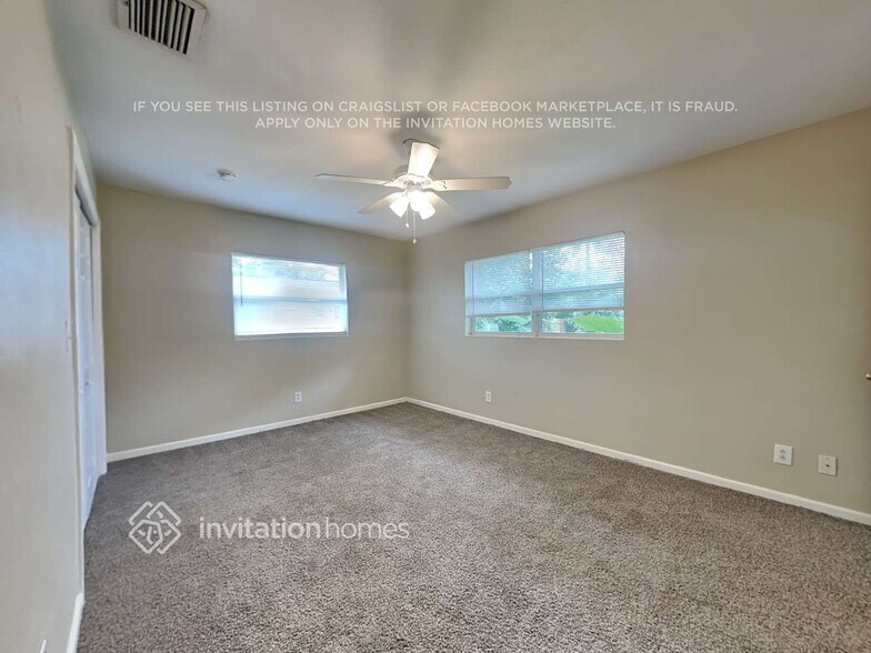 Building Photo - 1520 Price Cir