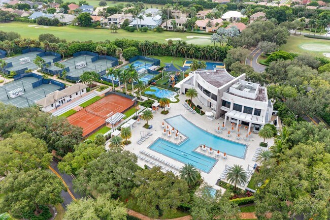 Building Photo - 7081 Mallorca Crescent