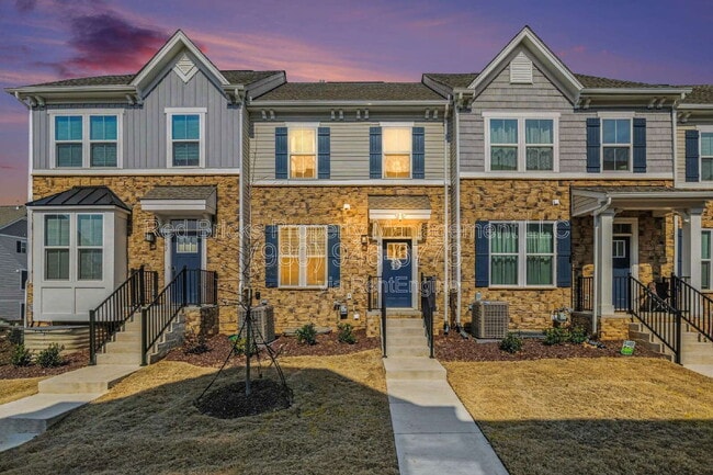 Building Photo - 9306 Mallard Mls Dr