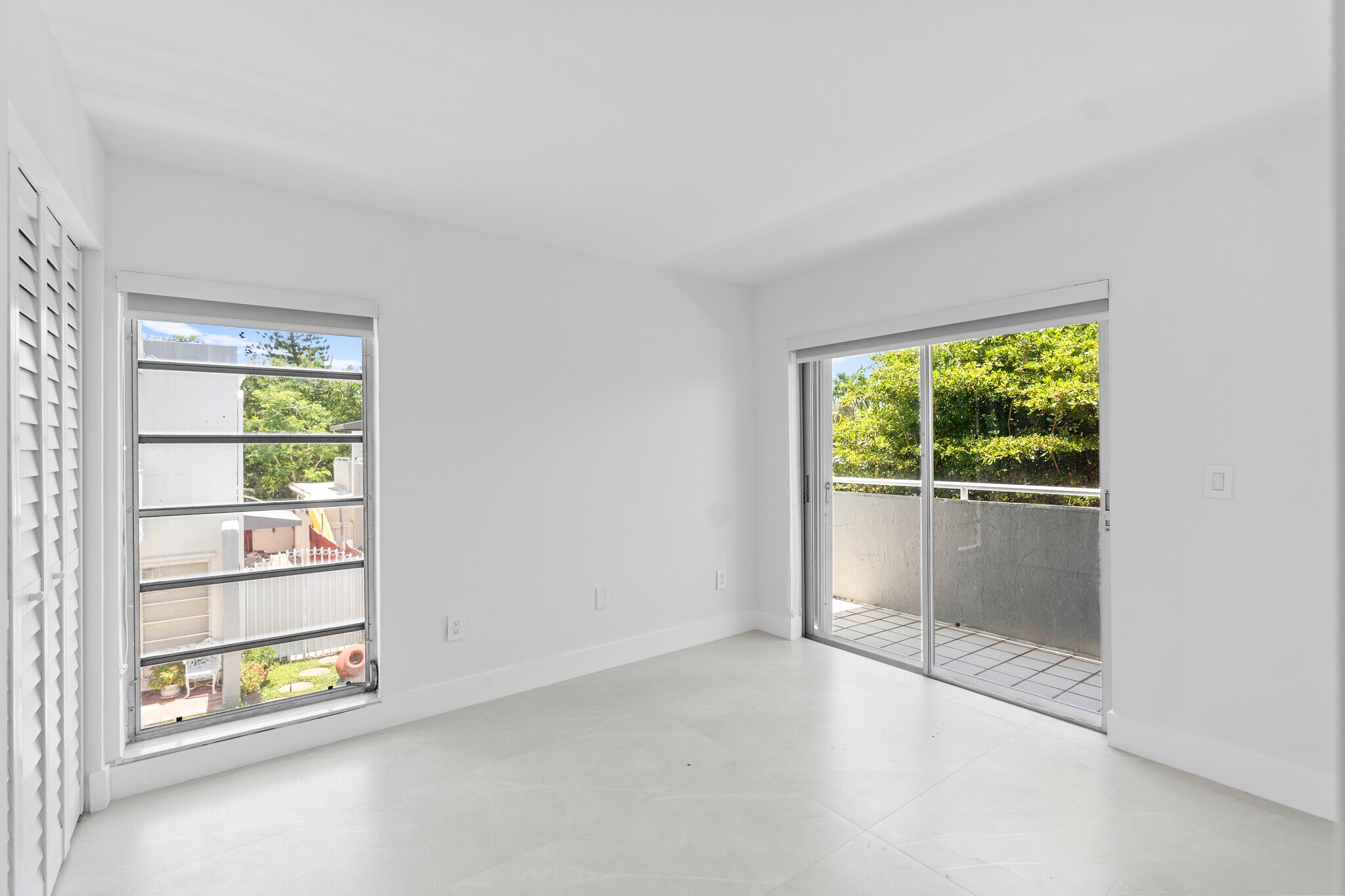 Building Photo - 3597 SW 17th St