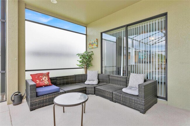 Building Photo - 155 Waltham Ct