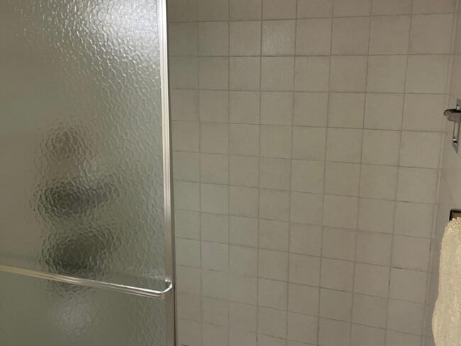 Building Photo - 3400 N Ocean Dr