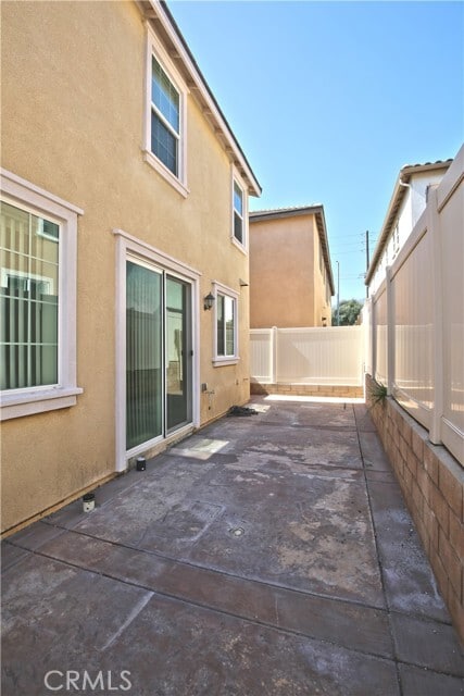 Building Photo - 683 Huron Pl