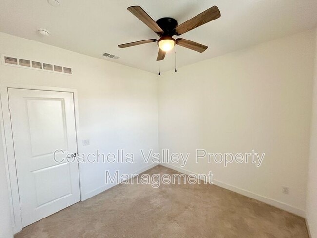 Building Photo - 76279 Cambridge Dr