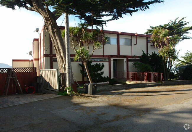 Primary Photo - 122 Hilton Ln