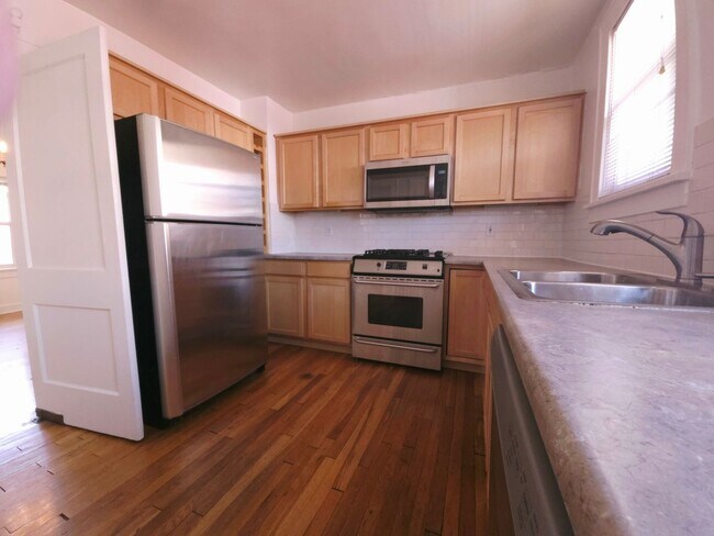 Building Photo - 440-442 Clarkson