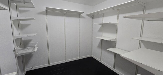 Building Photo - 5906 SW 172nd Loop