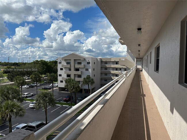 Building Photo - 15969 NW 64th Ave