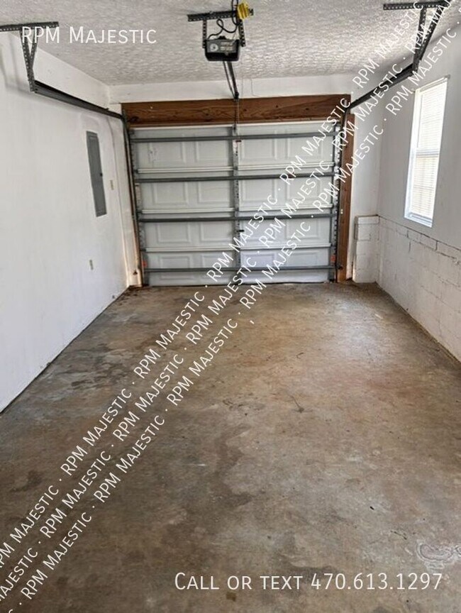 Building Photo - 1576 King Mill Rd
