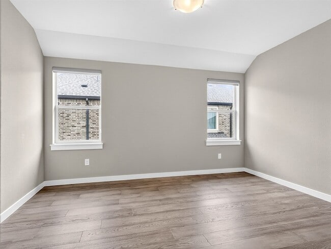 Building Photo - 470 Providence Dr