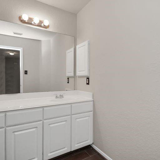 Building Photo - 2723 Oak Ridge Park Dr