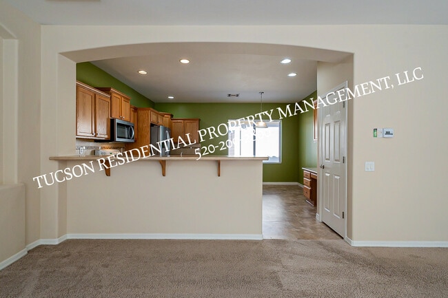 Building Photo - 6070 Wych Elm Pl