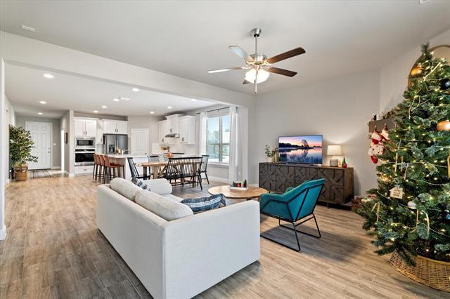 Building Photo - 405 Rosie Ct