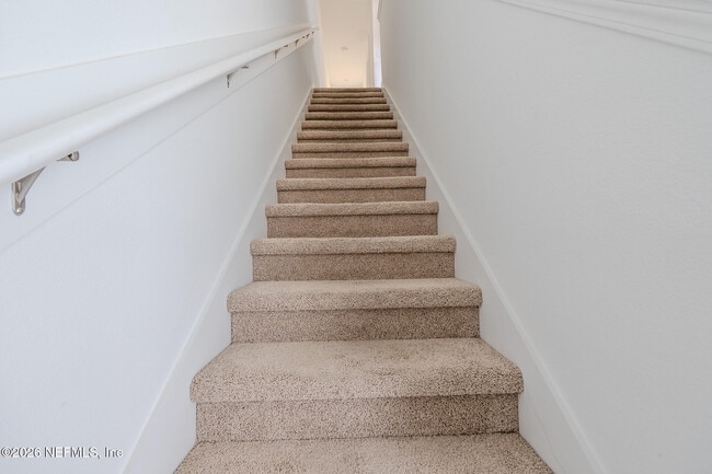 Building Photo - 244 Elmhurst Ln